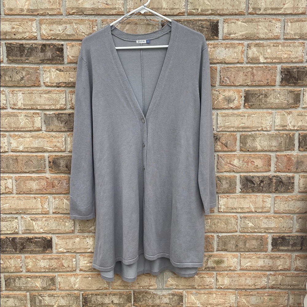 Elegant Women's Gray Cardigan